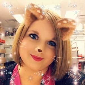 Meet your Posher, Alexandra